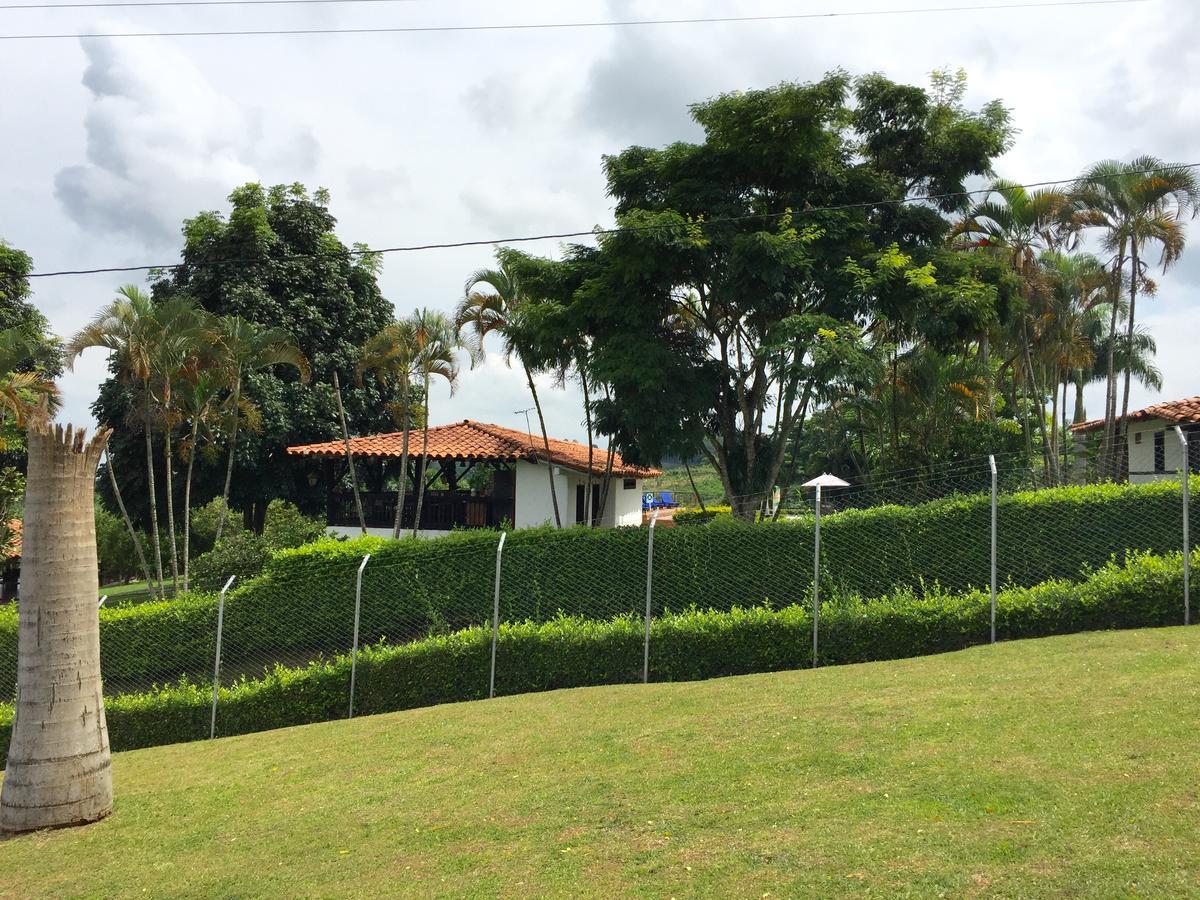 Hotel Bosques Del Saman Alcala Quimbaya Bagian luar foto
